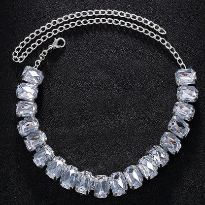 Stonefans Grüner Kristall-Halsband, luxuriöse Designer-Halskette für Damen, modische geometrische Halskette, rechteckiger Würfel, Schmuckzubehör