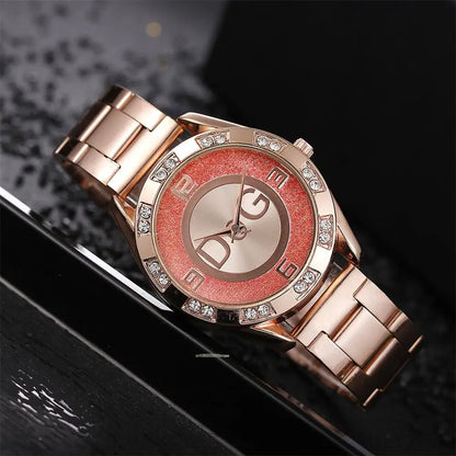 Luxus Neue Marke Frauen Uhr Mode mit Diamanten Kristall Design Quarz Uhren Freizeit Rose Gold Edelstahl Armband Uhr