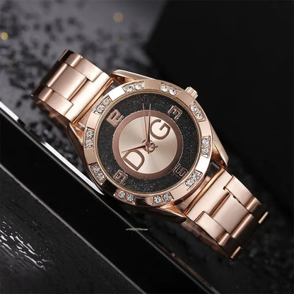 Luxus Neue Marke Frauen Uhr Mode mit Diamanten Kristall Design Quarz Uhren Freizeit Rose Gold Edelstahl Armband Uhr